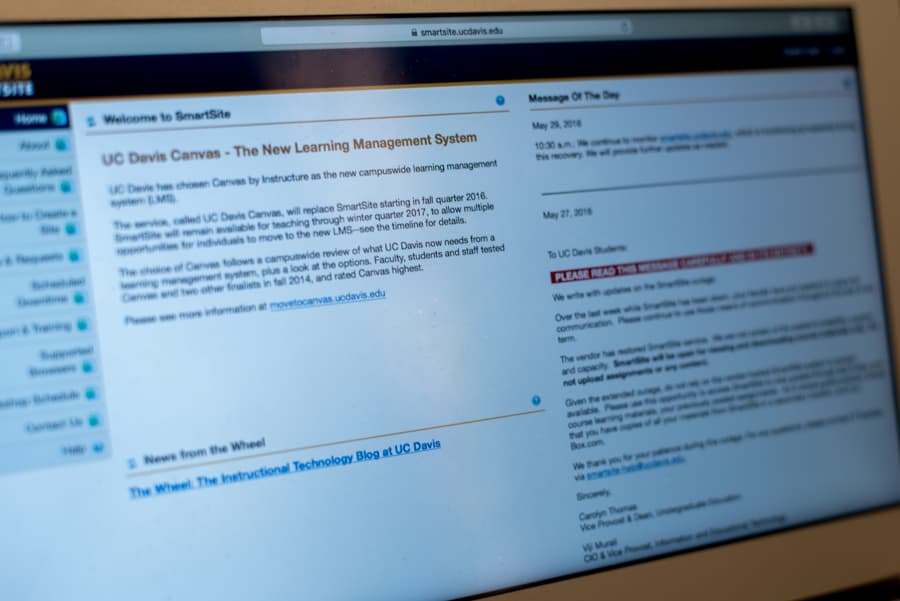 JAY GELVEZON / AGGIE