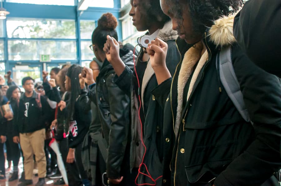 JAY GELVEZON / AGGIE