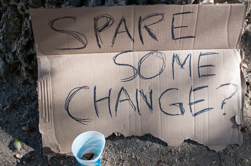 JAY GELVEZON / AGGIE