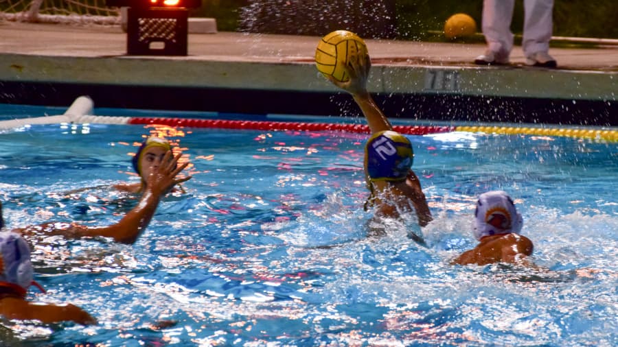 KATE SNOWDON / AGGIE