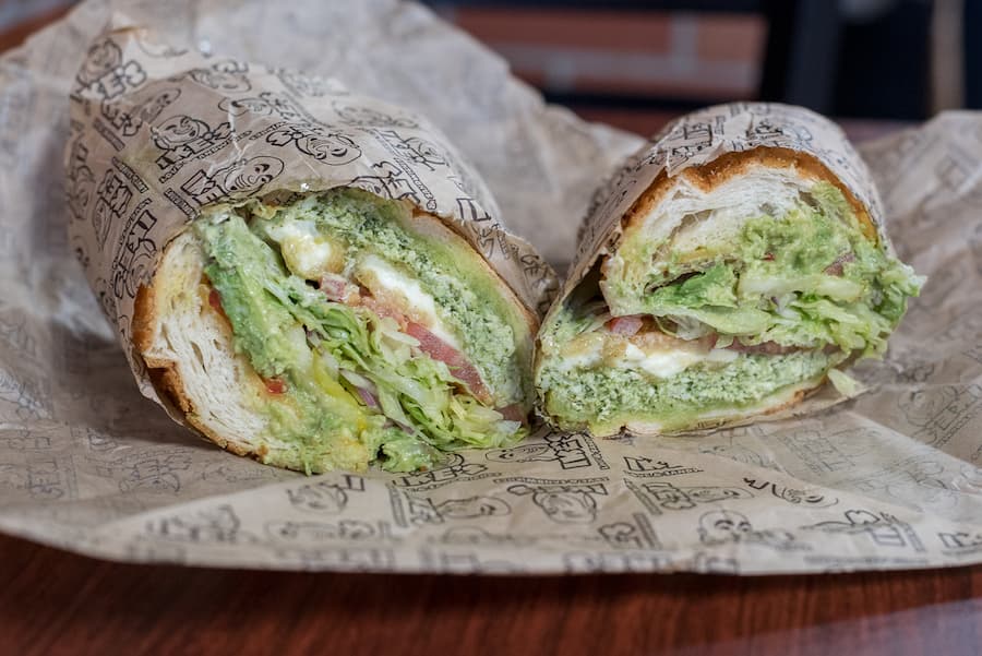 JAY GELVEZON / AGGIE