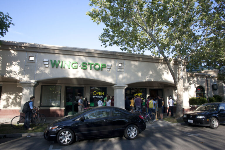 Restaurant chains branch out to Davis