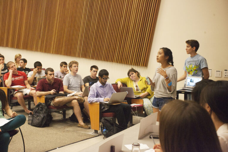 Divestment resolution fails in ASUCD commissions, will not move forward