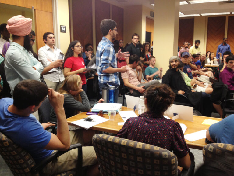 ASUCD Senate passes resolution condemning Islamophobia