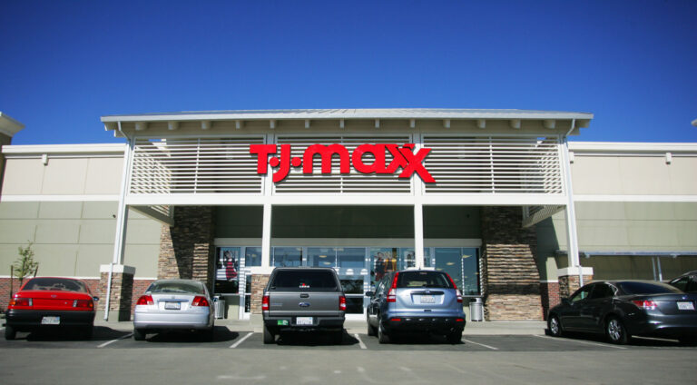 T.J. Maxx opens in Davis
