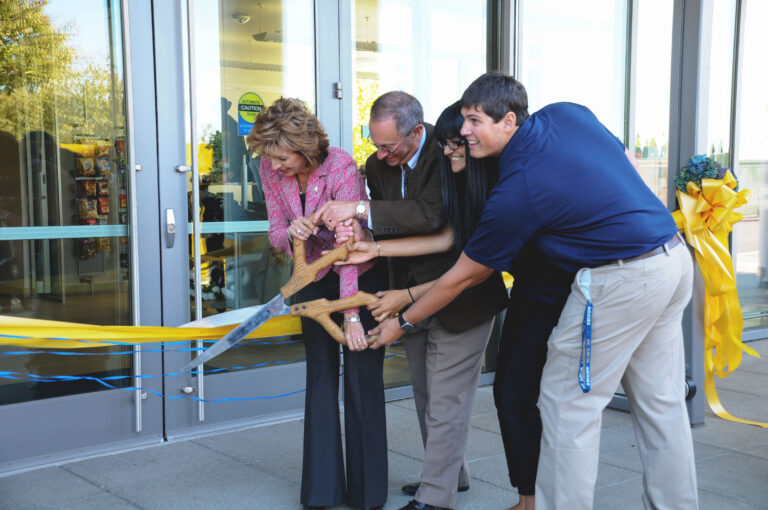 Welcome Center is first of its kind in UC system
