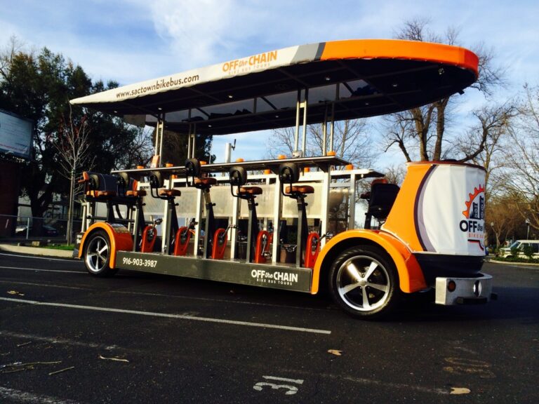 Bill might allow bike bus companies to serve alcohol on city tour