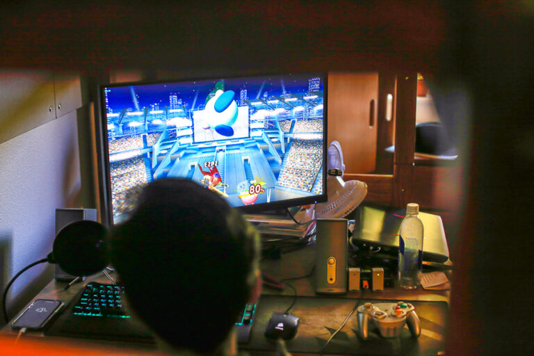 A look inside the growing professional eSports industry