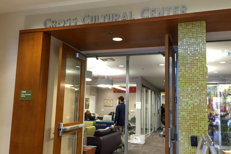 Davis Community Advising Network reaches out to a diverse student body