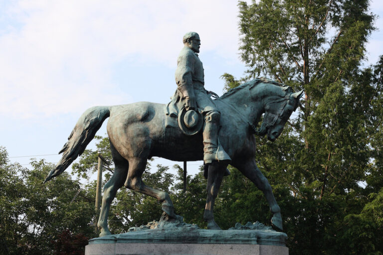 Treasonous transgressions: Confederate statues and their false patriotism