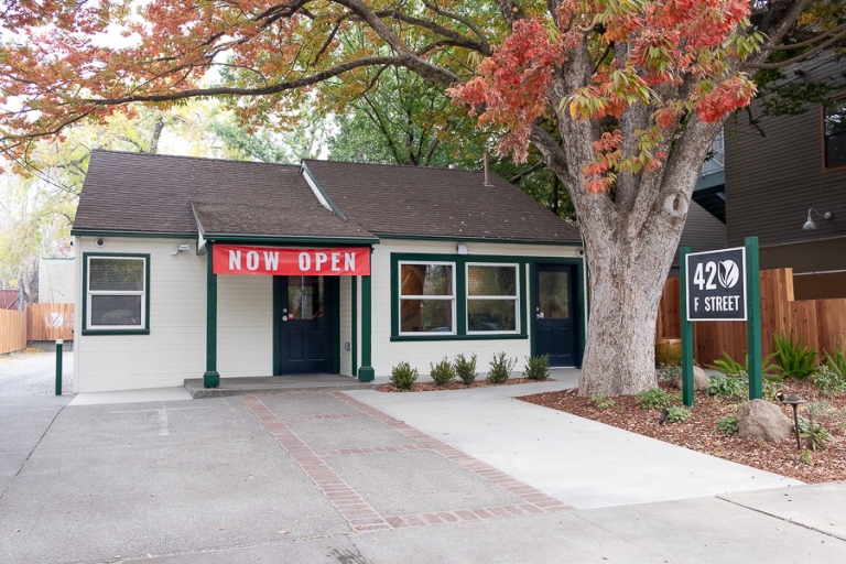 First Downtown Cannabis Dispensary Opens At 420 F Street The Aggie   Dispensary Ci TIMOTHY LI AGGIE 768x512 