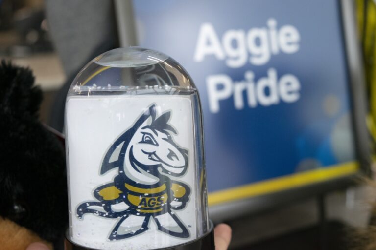 Gunrock wins Aggie affection as both a friendly, furry mascot and favorable Cavalry sire