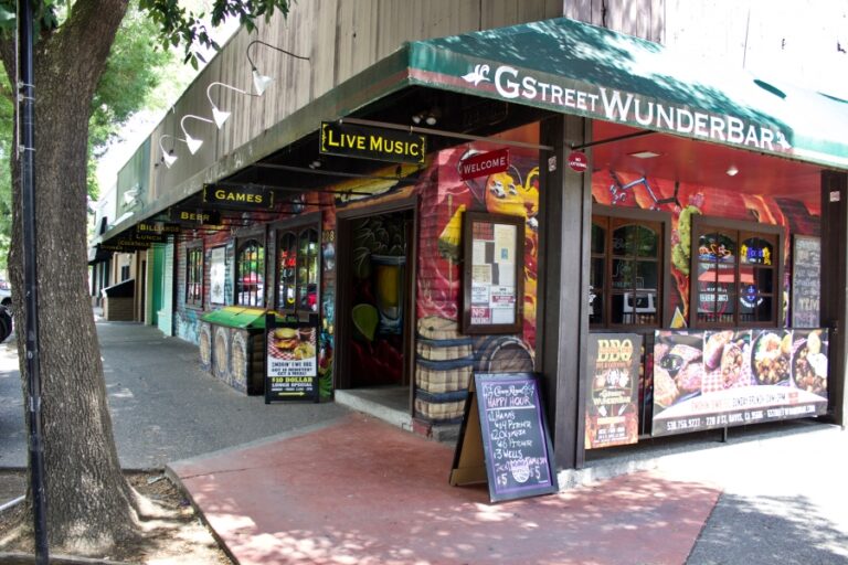 Three UC Davis students report tainted drinks