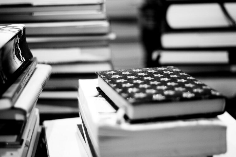 Summer Reads: Aggie Arts writers discuss summer picks