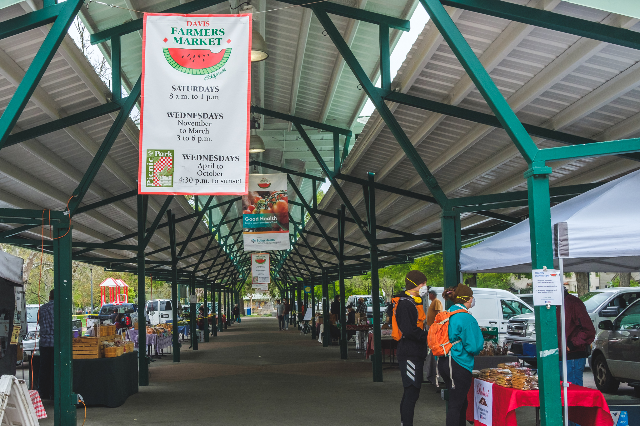 How the Davis Farmers Market and the community are adjusting The Aggie