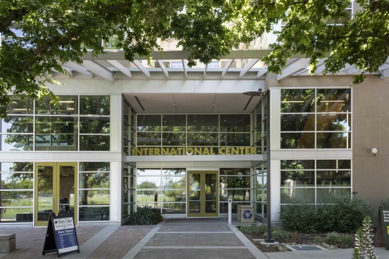 How the Global Learning Hub is handling study abroad programs during COVID-19 Pandemic