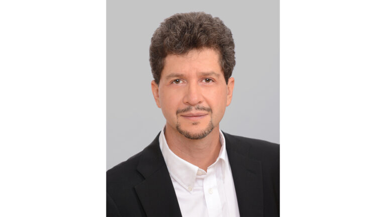 Carnegie Fellowship awarded to UC Davis Professor Andrés Reséndez