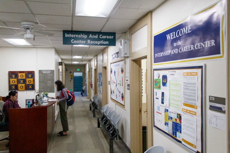 Students and ICC staff member discuss pursuing remote internships during the pandemic