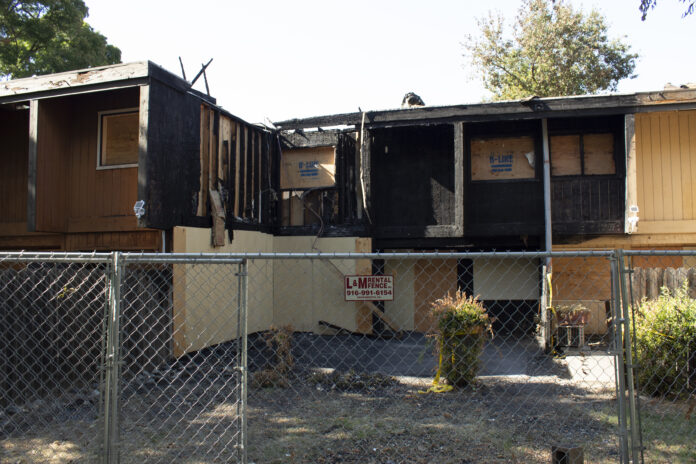 Picture of Suntree Apartment complex damaged by a fire