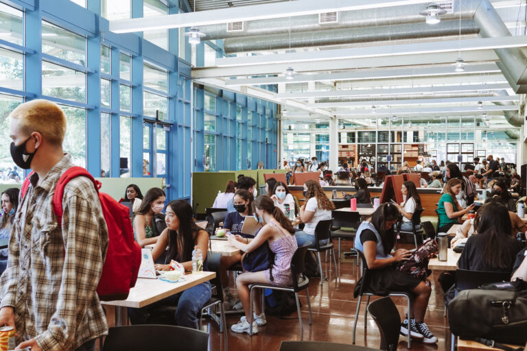 Staff shortages force the CoHo to close on Fridays