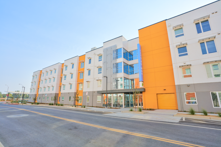 Students express concern about multiple blackouts, spotty WiFi at The Green