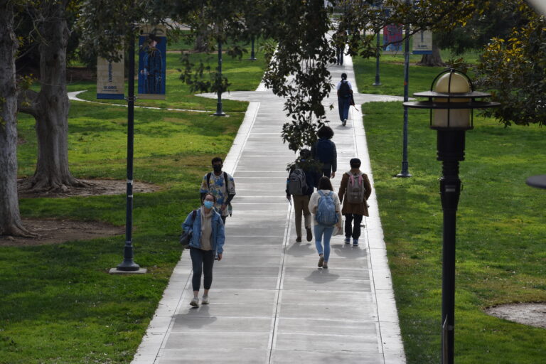 UC Davis to offer $10,000 for students who complete 450 hours of community service