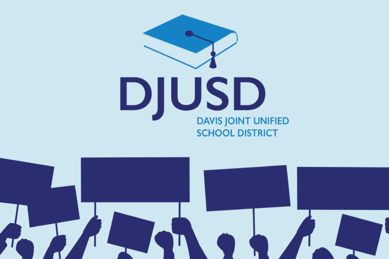 Davis community rallies in support of Davis Teachers Association amid ongoing contract negotiations