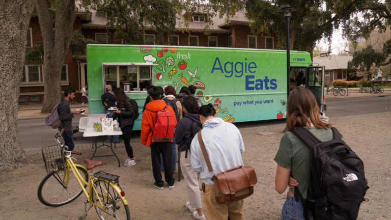 Aggie Compass Basic Needs Center introduces pay-as-you-can food truck