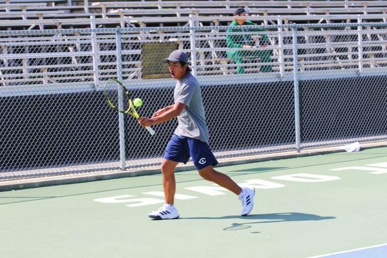 UC Davis men’s tennis beat Rainbow Warriors, extend winning streak