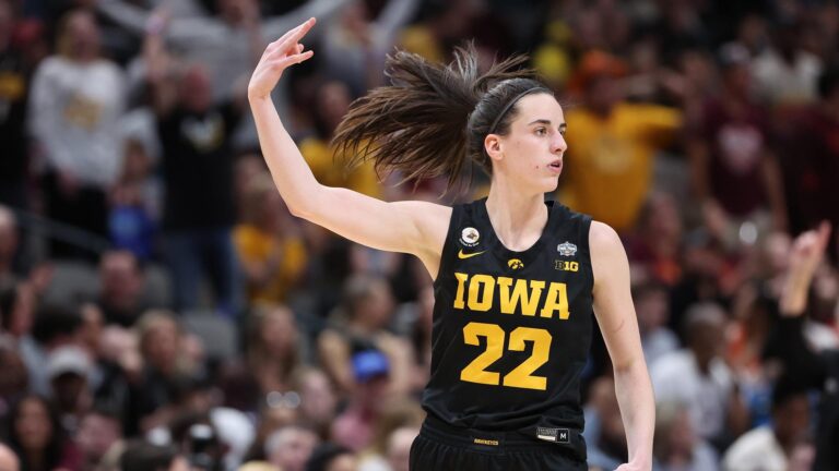 The rivalry and stardom of women’s basketball players