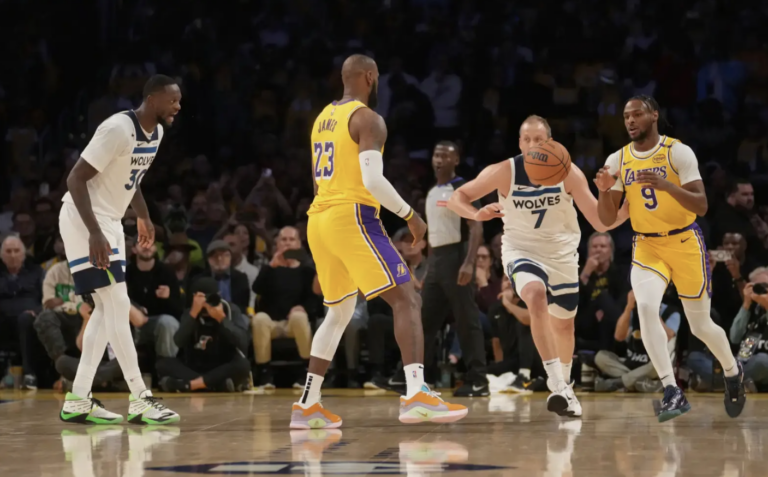 The first father and son duo to play in the NBA together