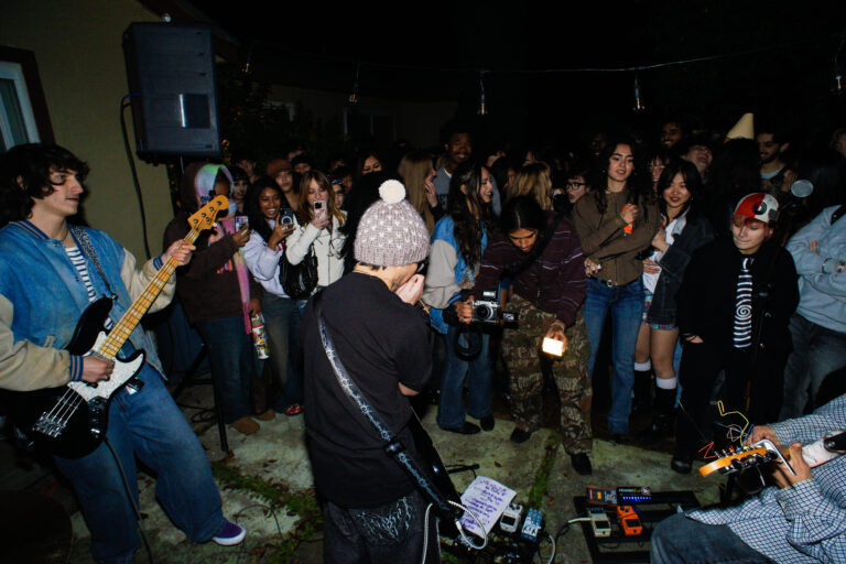 Review: KDVS 90.3FM threw winter quarter’s inaugural backyard show