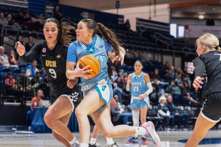 Women’s basketball picks up wins against UC San Diego, CSU Fullerton and UC Riverside, adding on to 5-game win streak